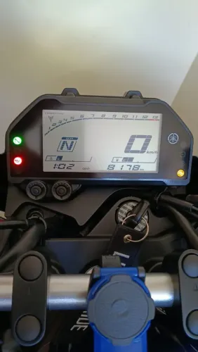 Vende-se Yamaha MT-03 2025 CONSERVADA.