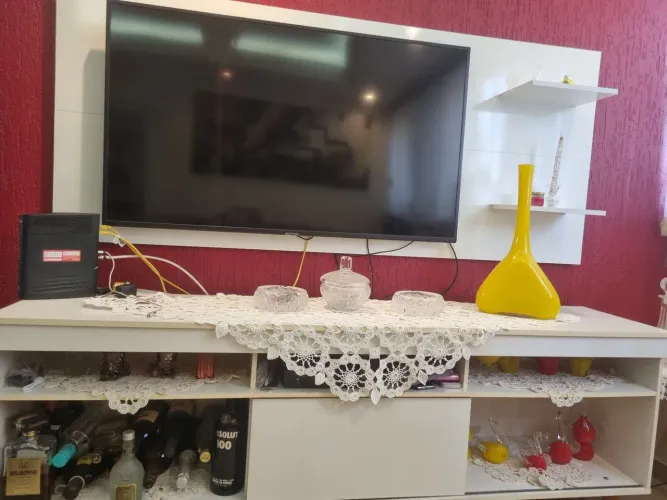 Rack com painel para sala