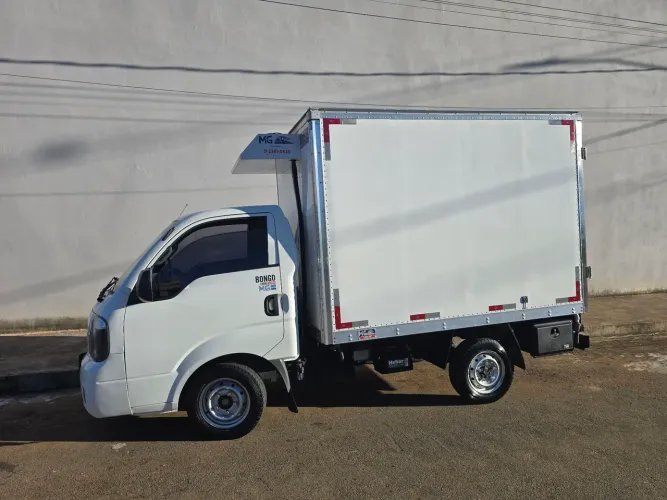 Kia Motors Bongo K-2500 2.5 4X2 TB Diesel 2019