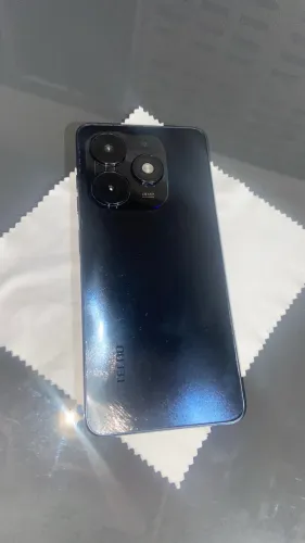 TECNO SPARK GO 2024 128GB 8GB RAM - Excelente Estado