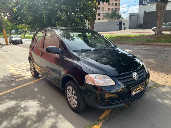 Volkswagen Fox Plus 1.6mi/ 1.6mi Total Flex 8V 4P 2005