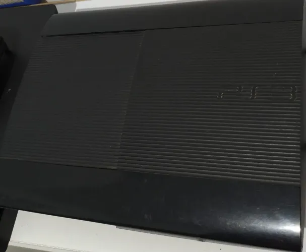 PLAYSTATION 3 SUPER SLIM