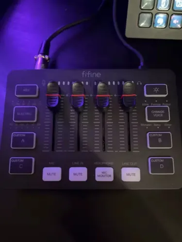 Mixer de Áudio FIFINE | Mesa de Som para Criadores