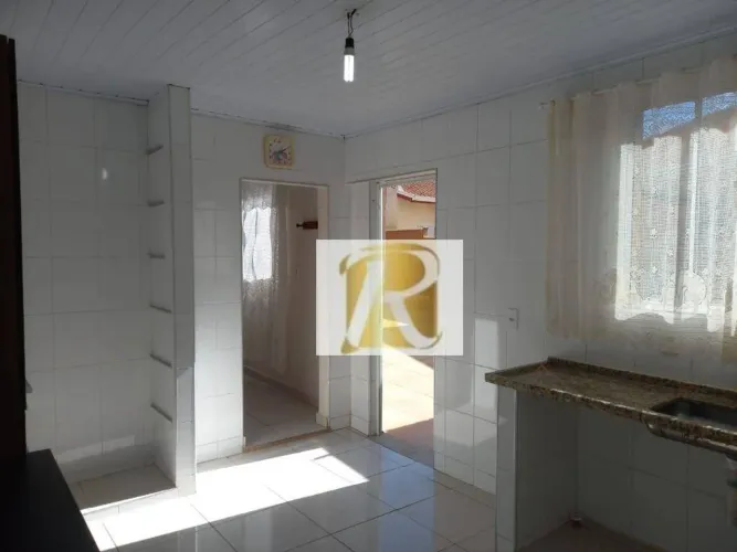 Casa com 1 dormitório para alugar, 40 m² por R$ 1.343,12/mês - Parque Industrial - Campina