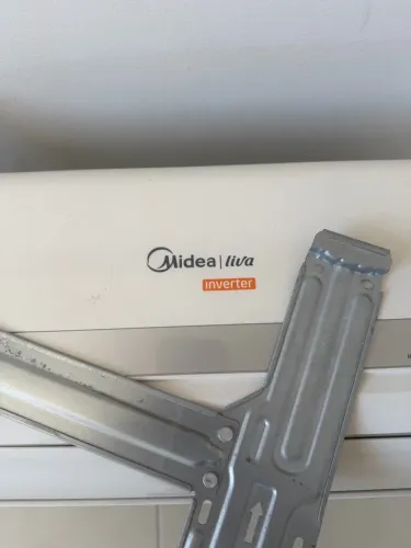Ar condicionado inverter Midea 9 mil BTUS  e ventilador de teto 