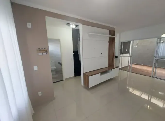 Casa à venda em Taguatinga Sul