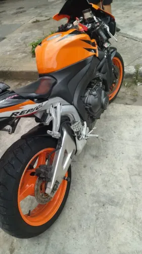 Moto muito boa 