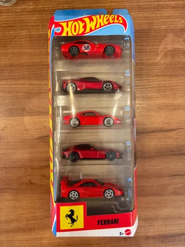 Box Ferrari hotwheels lacrado