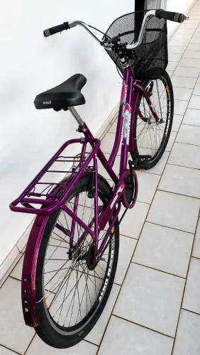 Vendo bicicleta feminina em ótimo estado 