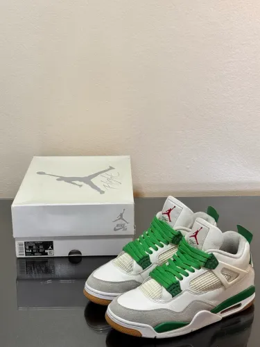 Air Jordan 4 SB Pine Green