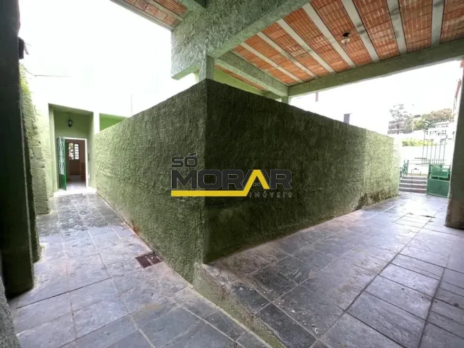 Locação de Casas / Padrão na cidade de Belo Horizonte