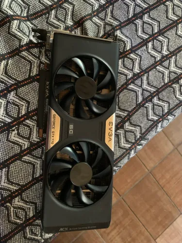 Vendo placa de vídeo com defeito