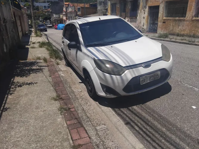Ford Fiesta 1.0 8V Flex/class 1.0 8V Flex 5P 2013