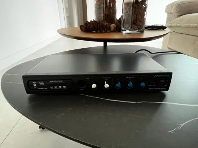 AMPLIFICADOR DE SOM ONEAL OM 2000 EC