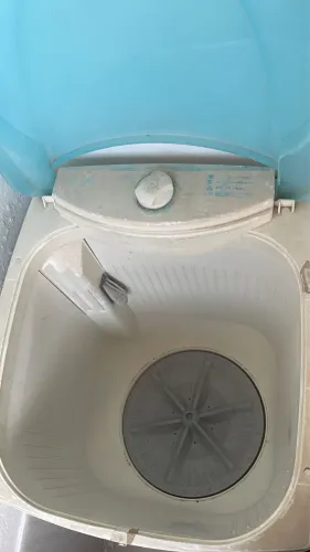 Tanquinho de lavar roupa 