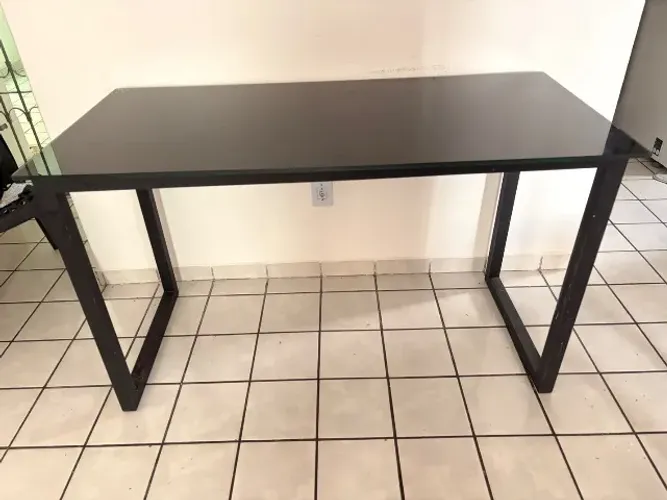 Mesa de jantar industrial