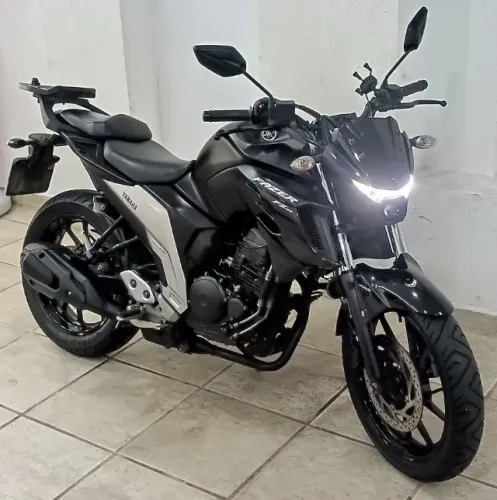YAMAHA FZ25 FAZER ABS Street