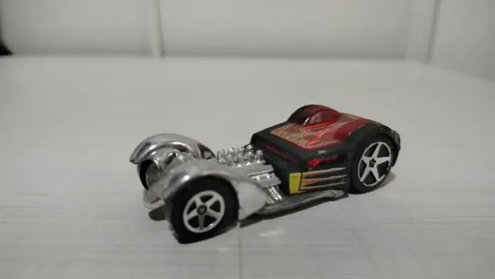 Miniatura Low Carbs Hotwheels 1/64 Preto
