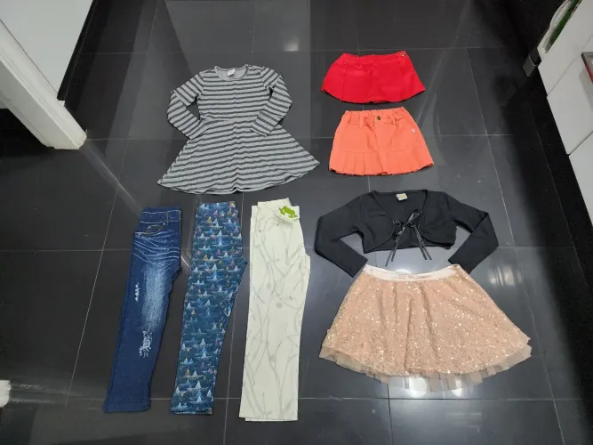 Lote 8 itens roupas menina Tam. 6 anos