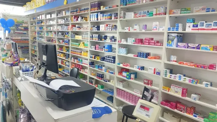 Vende-se FARMÁCIA em local privilegiado do Jardim América (Goiânia) - 80m²