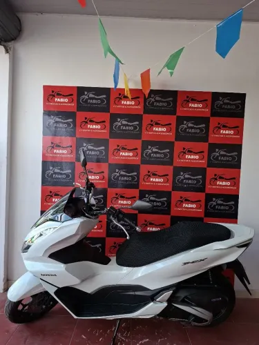 Moto pra vender logo PCX 160 ABS 23/24 aceitamos moto na base de troca 