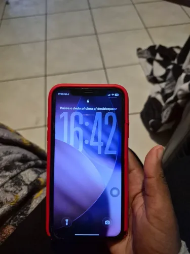 iphone 11 64gb 82% de saúde de bateria