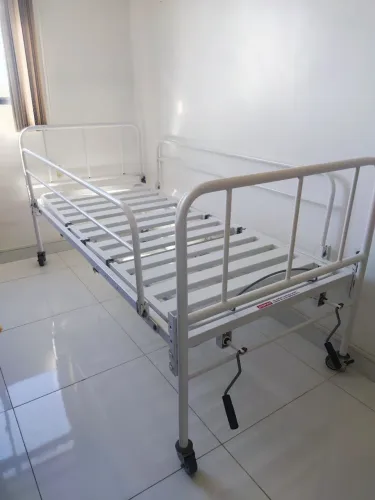 Vendo cama hospitalar 