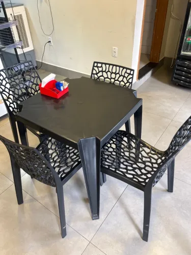 Kit 6 mesas e 15 cadeiras para restaurante ou evento
