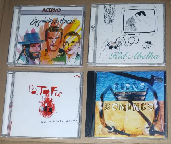 *PROMOÇÃO* Lote de Cds Rock Nacional (4 Cds)<br><br>Cds Legião Urbana e Renato Russo.<br>