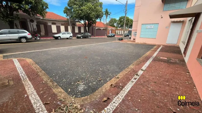 Salão Comercial Próximo a Padaria Monte Líbano