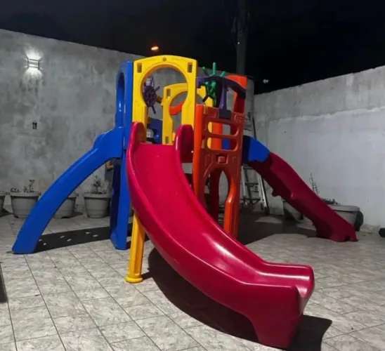 Playgloud escorregador