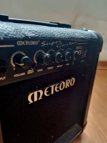Amplificador para guitarra