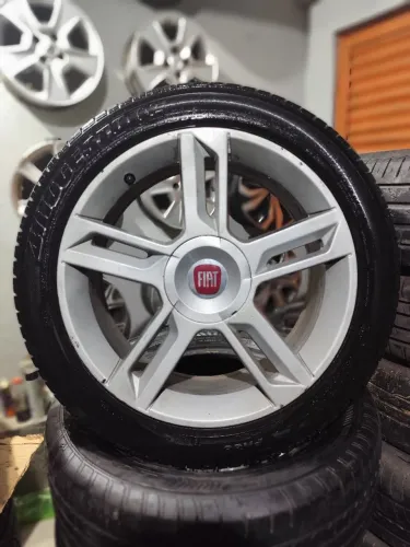 Rodas Aro 17" Originais Facão Fiat. Com Pneus. ACEITO CARTÃO.
