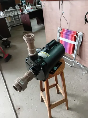 Bomba d'água 1,5 cv 127/220 volts totalmente revisada