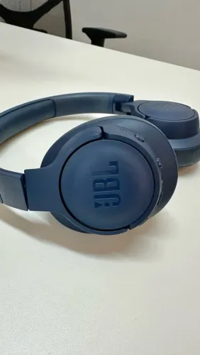 JBL Tune 770NC Cancelamento de Ruído Pure Bass