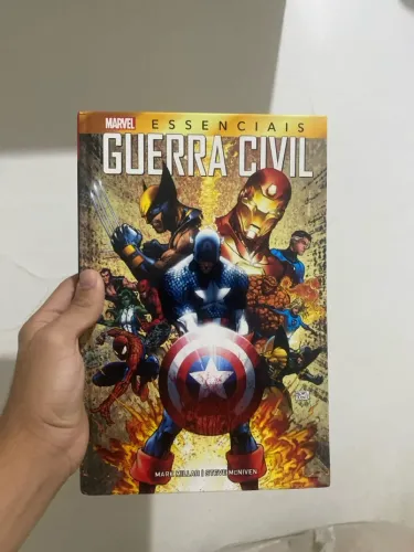 QUADRINHOS GUERRA CIVIL VINGADORES ESSENCIAIS