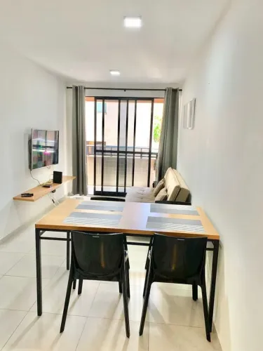 Apartamento quarto e sala todo mobiliado pertinho da praia para locação anual