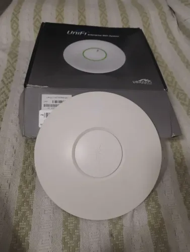 Ubiquiti Unifi AP wi-fi system