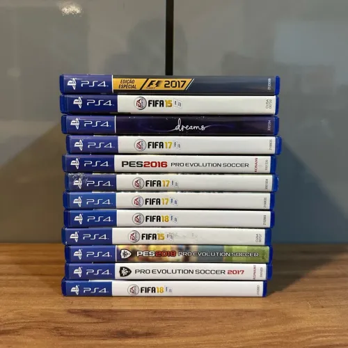 Lote de 12 jogos de Ps4 - faço envio