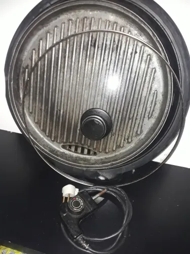 Grill Elétrico 1250W Antiaderente - Funcionando Perfeitamente