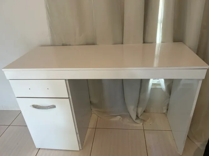 Escrivaninha - Mesa de estudos