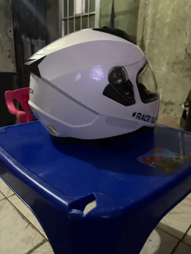 CAPACETE RACE TECH COM INTERCOMUNICADOR FUNCIONANDO