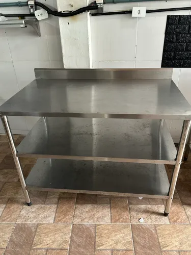 Bancada industrial inox 120x70x90 c/espelho e 2 prateleiras 