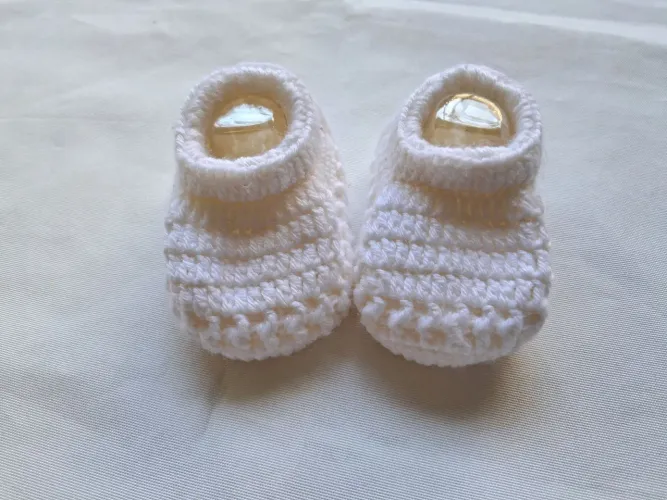 Sapatinho de crochê para bebê