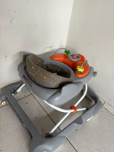 Vende-se Andajar e bebê conforto