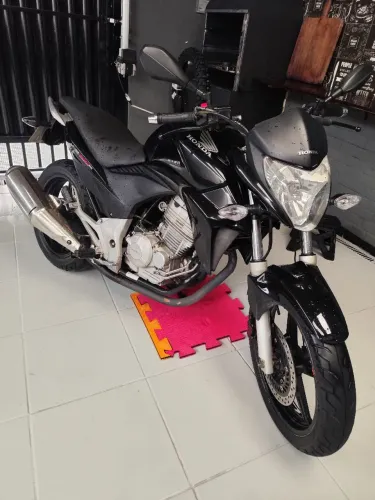 Moto CB 300 Barato