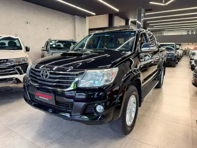 Toyota Hilux CD SR 4X4 3.0 8V 116cv TB Diesel 2015
