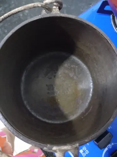 Caldeirão de ferro antigo 1/2L