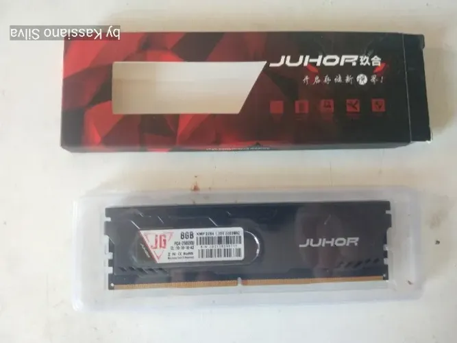 Pente 8gb-ddr4 Gamer Juhor com dissipador testada 100%
