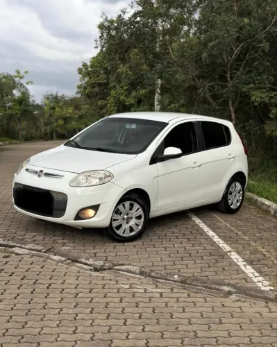 Fiat Palio Essence 1.6 Flex 16V 5P 2016